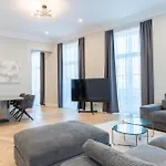 Luxury Home / 3-Raum-Suite An Der Frauenkirche / 4